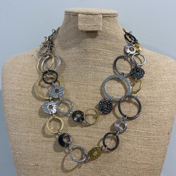 Metal circles in gold, silver, dark silver necklace AB - Picture 1 of 5